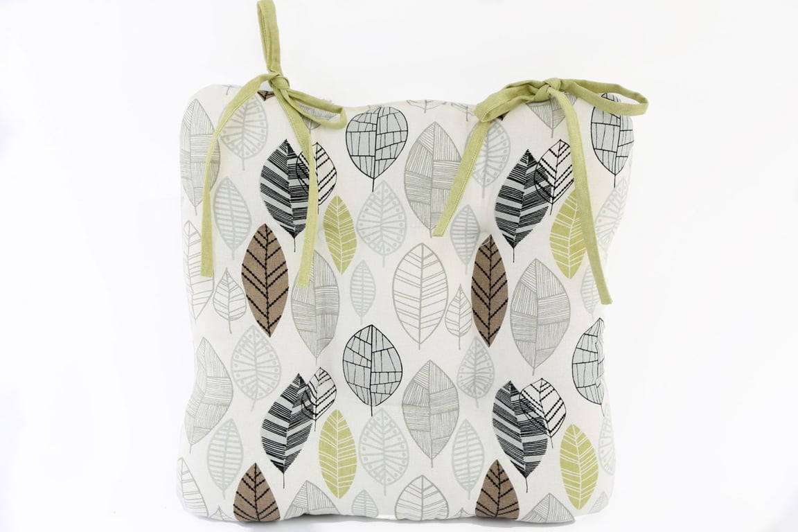 Contemporary Green Leaf Print Fabric Seat Pad with Ties - Machine Washable Home Furnishing