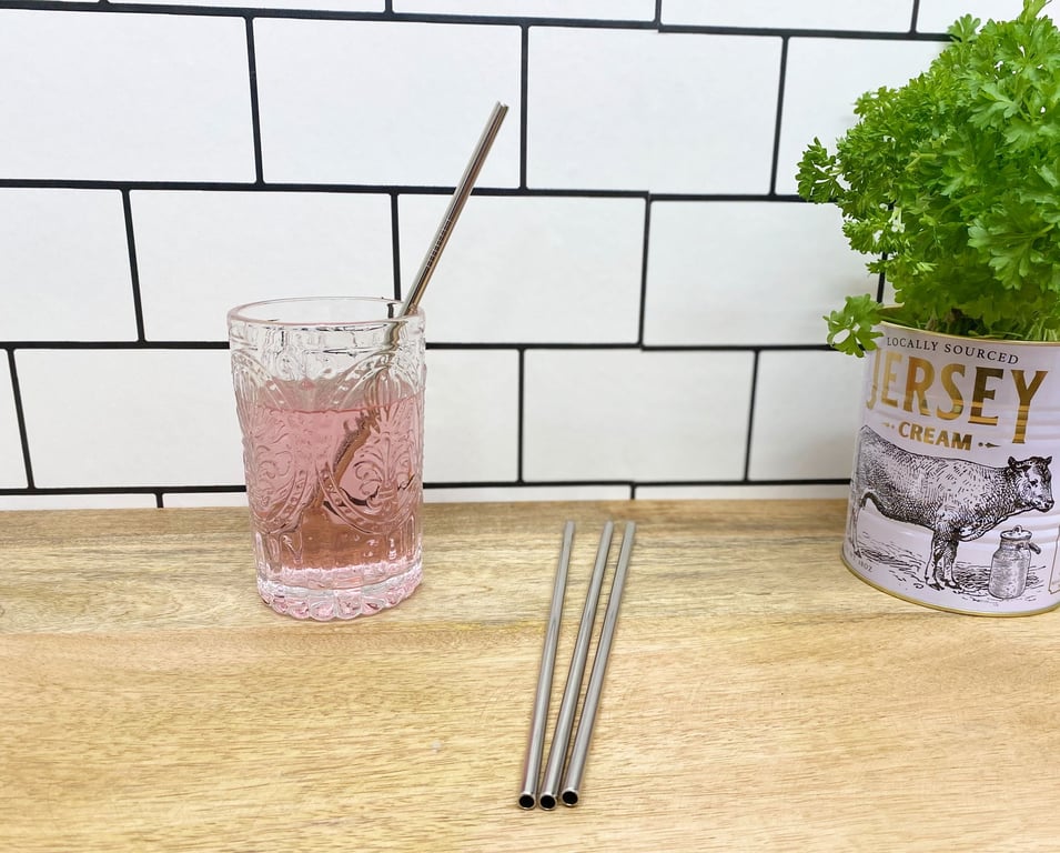 Stainless Steel Reusable Straws Set - Eco Friendly Gift with Cleaning Brush