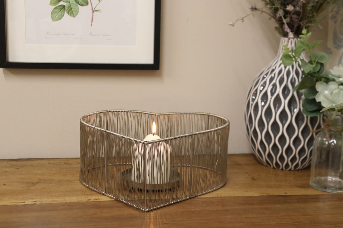 Silver Heart Iron Candle Holder for Home Decor - Elegant Decorative Pillar Candle Holder