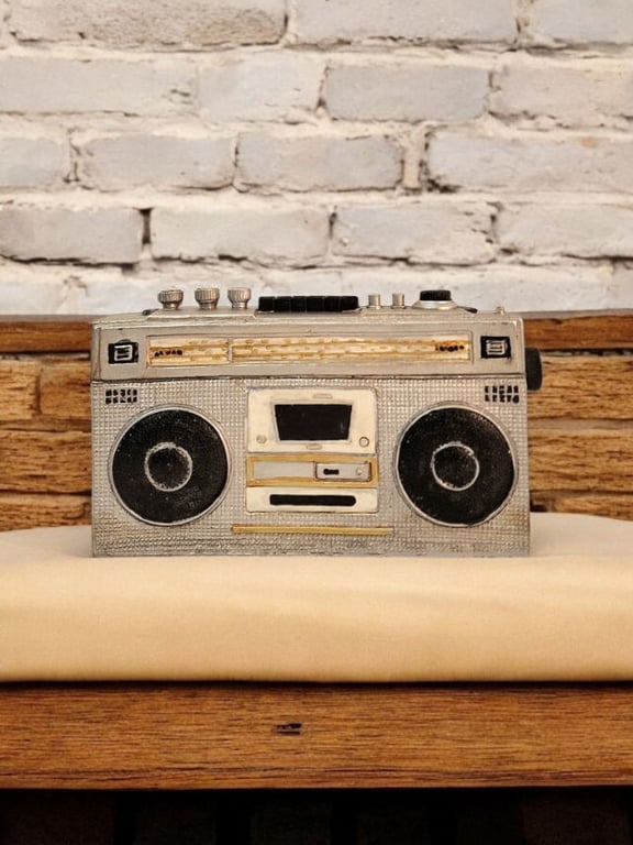 Retro Design Money Box - Classic Home Decor and Gift Idea
