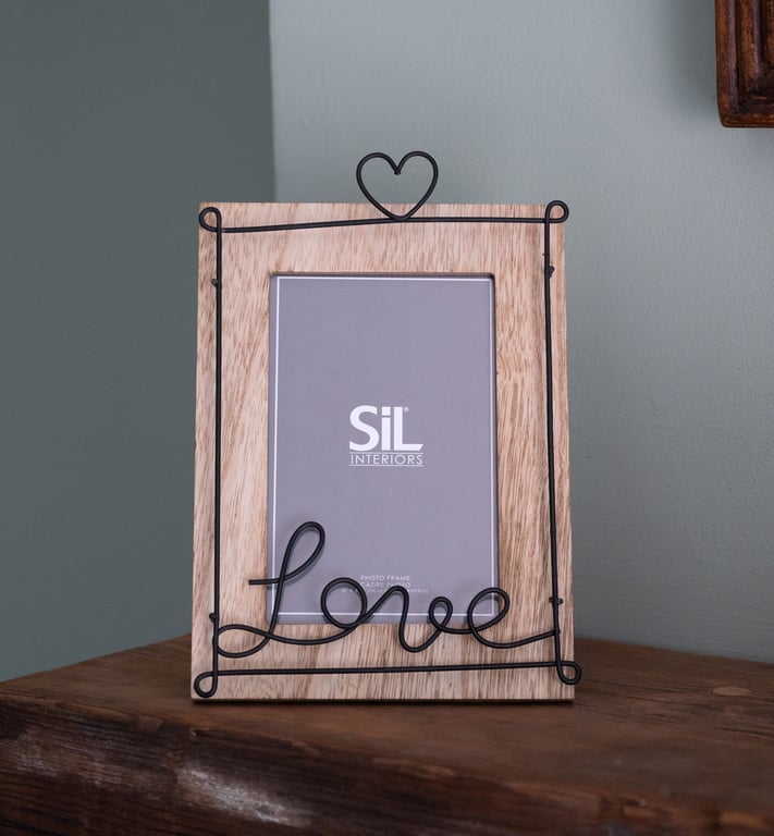 Wooden Love Script Photo Frame 4x6 Rustic Wire Design Free-Standing