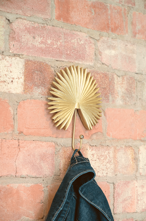Gold Fan Wall Hook - Elegant Home Decor with Functional Design