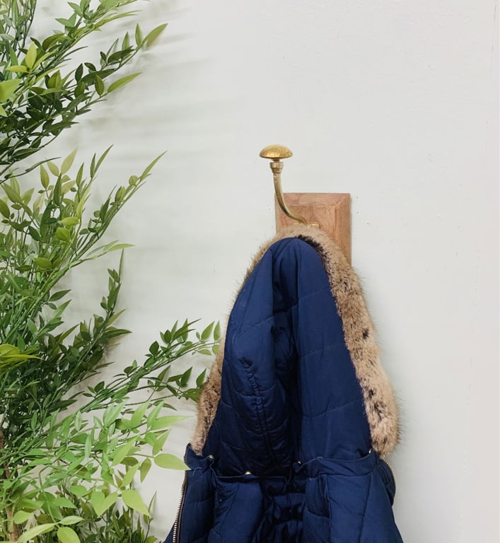 Tree of Life Hook - Wooden Wall Mount with Brass Effect Hooks and Intricate Design