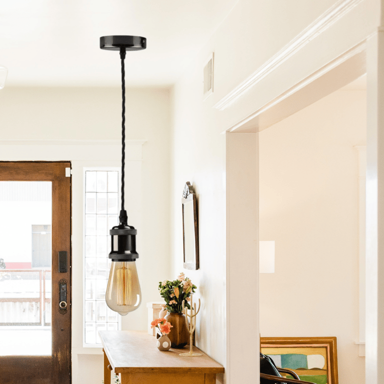 3 Core Ceiling Pendant Light Fitting with E27 Lamp Holder and Dimmable Functionality