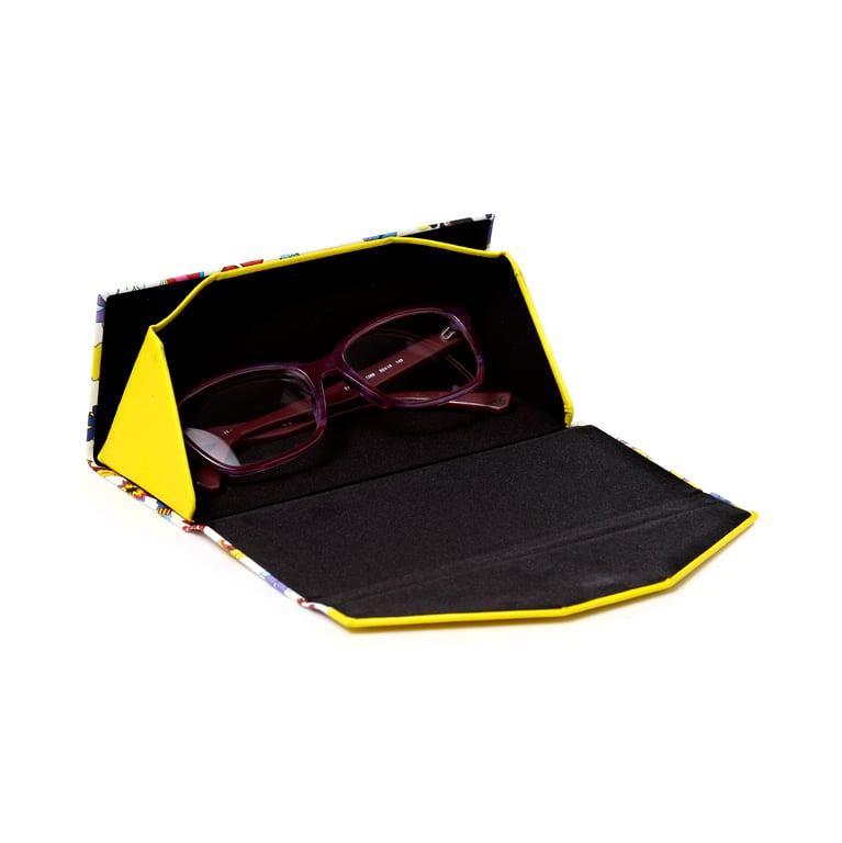 Licensed Foldable Yellow Submarine Glasses Holder - Organize Your Home with Style