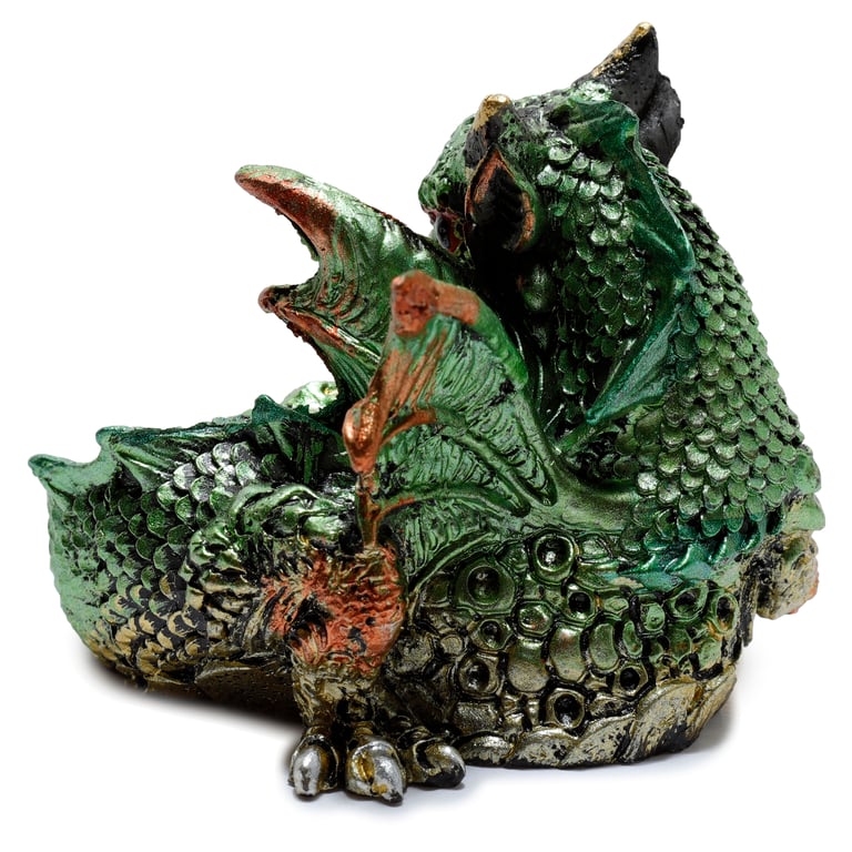 Elements Dragon - Resin Gemstone Shield for Home Decor and Garden Ornament