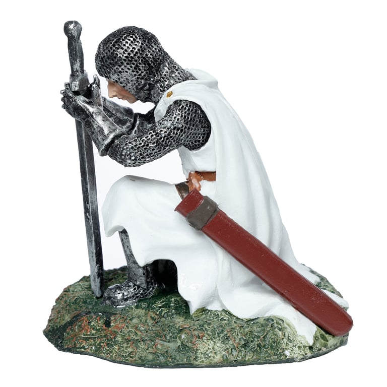 Resin Protector of the Kingdom Knight Statue - Home Decor Collectible
