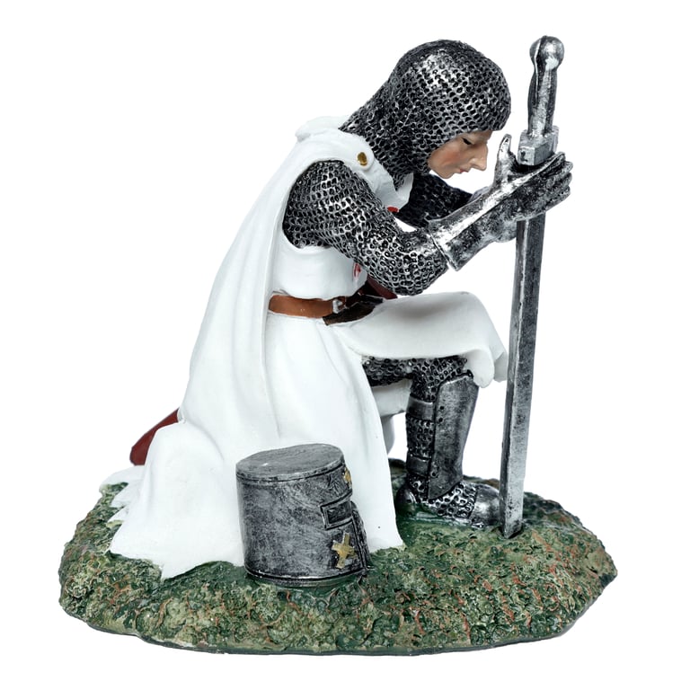 Resin Protector of the Kingdom Knight Statue - Home Decor Collectible