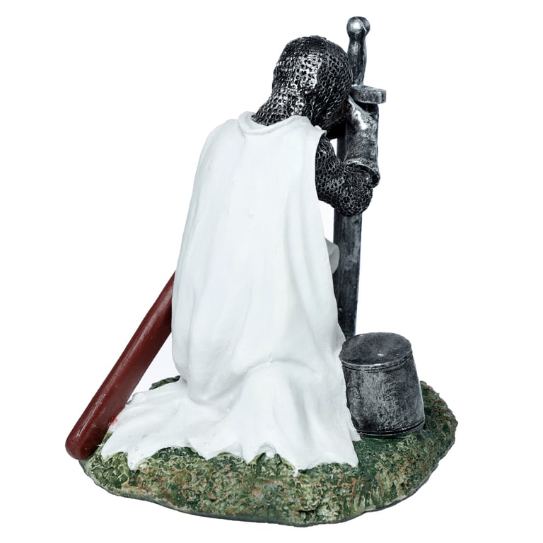 Resin Protector of the Kingdom Knight Statue - Home Decor Collectible