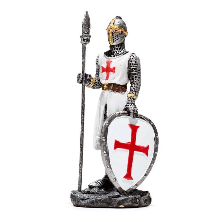 Resin Crusader Knight Defender Ornament - Fantasy Home Decoration Statue