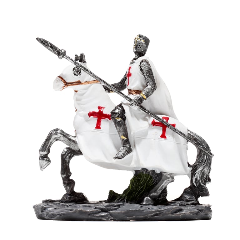 Fantasy Crusader Knight Resin Protector Statue Figurine