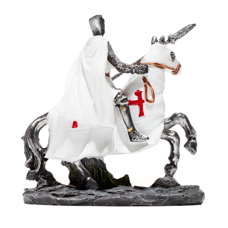Fantasy Crusader Knight Resin Protector Statue Figurine