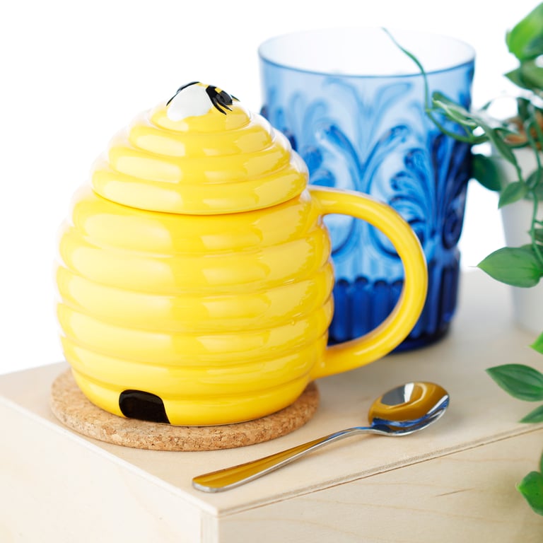 Beehive Shaped Ceramic Mug with Lid - Food Safe 450ml Capacity