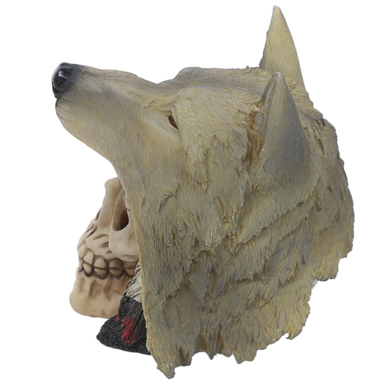 Fantasy Skull Resin Ornament with Wolf Head Decoration