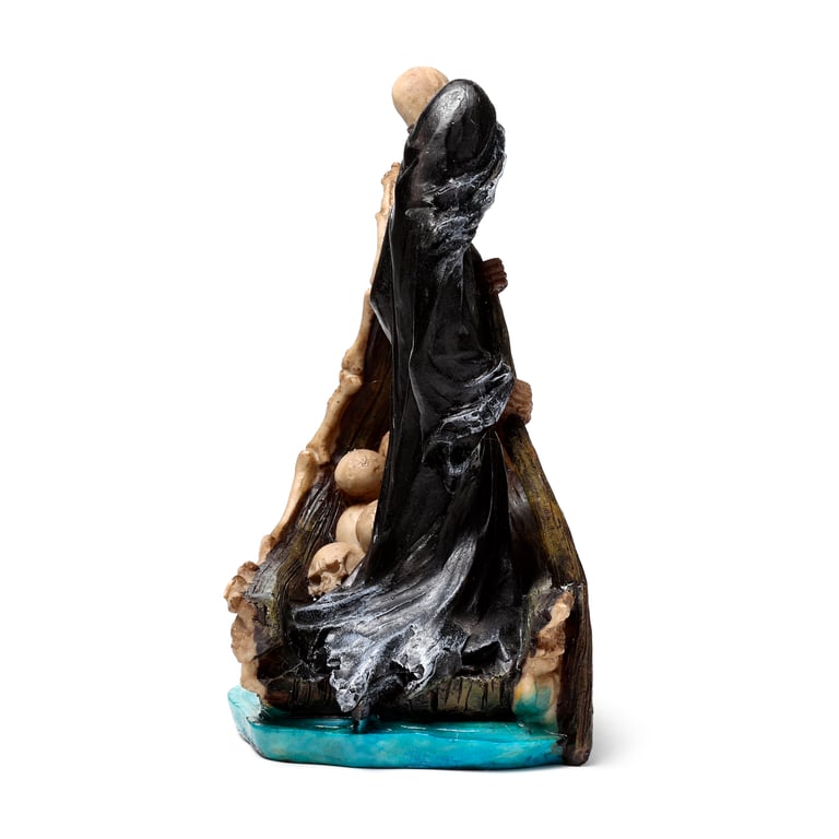 Decorative LED Ornament - Reaper Boat of Skulls Resin Decoration with On/Off Switch and 2AA Battery Requirement