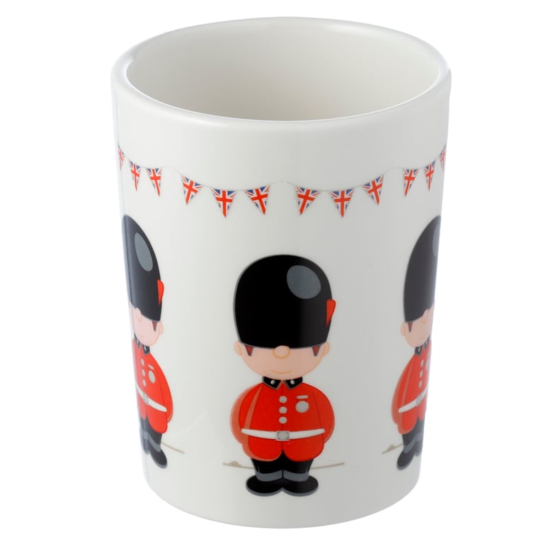 London Guardsman Hand-Shaped Dolomite Ceramic Mug 400ml Food Safe