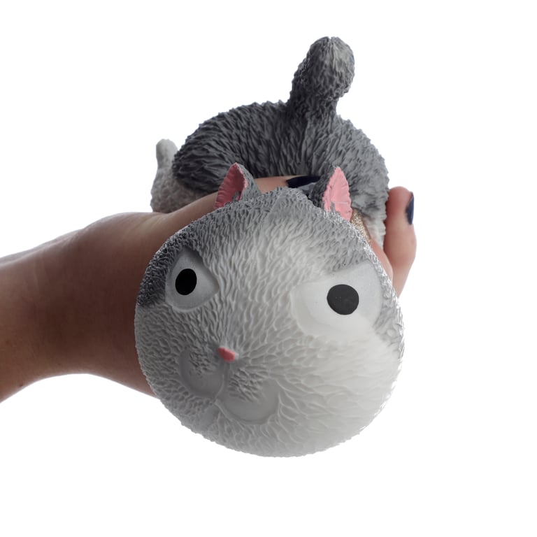 CE Marked Stretchable Rubber Cat Toy with Liquid Filling - Safe for Cats Over 3 Years