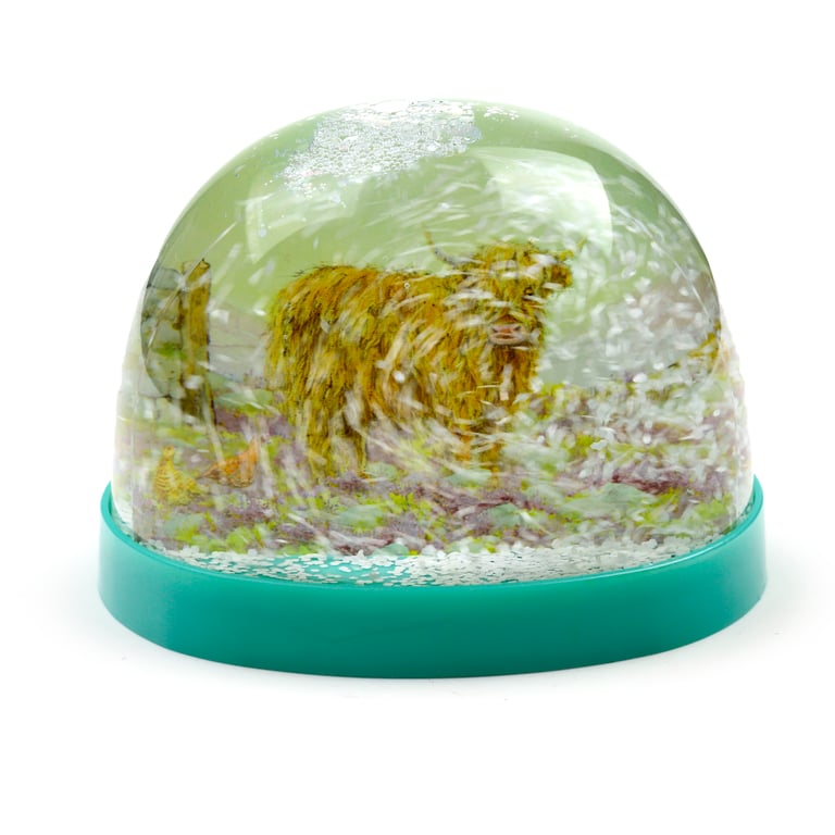 Jan Pashley Highland Coo Collectable Snow Storm - Licensed Plastic Collectible with Glitter