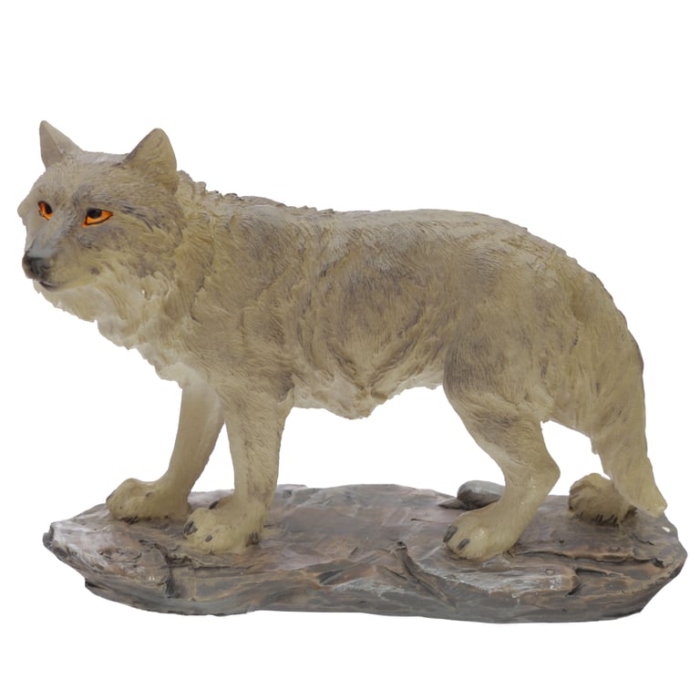 Moonlight Protector Resin Northern Wolf Figurine Home Decor Statue