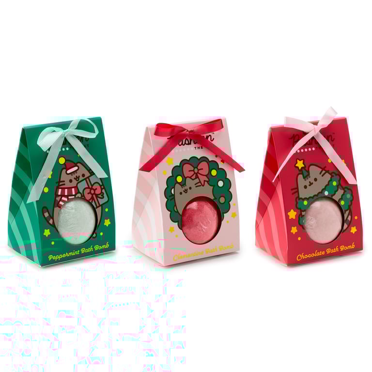 Handmade Christmas Pusheen Bath Bomb - Vegan, Cruelty Free & Palm Oil Free