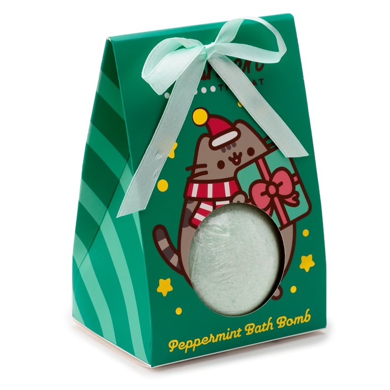 Handmade Christmas Pusheen Bath Bomb - Vegan, Cruelty Free & Palm Oil Free