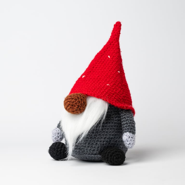 Christmas Gonk Crochet Kit - Polyester Wool, Hook and Stuffing Included