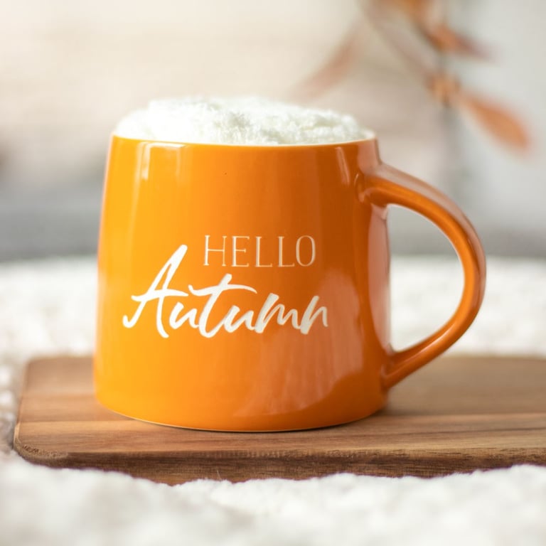Hello Autumn Mug and Socks Set - Cozy Gift for Autumn Days (380ml)