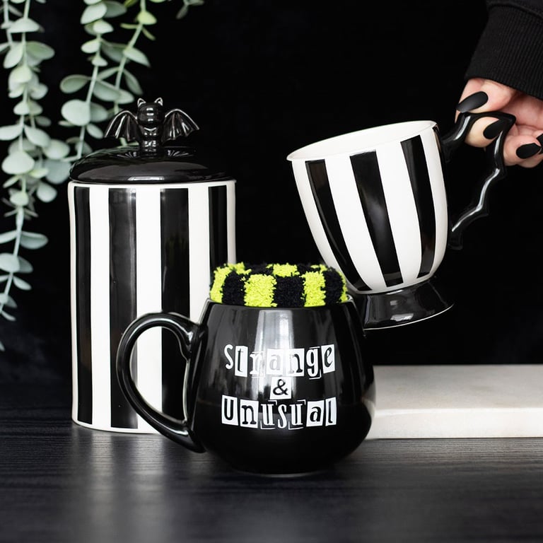 Striped Bat Wing Teacup - Elegant Monochrome Design, Handwash Only, 490ml