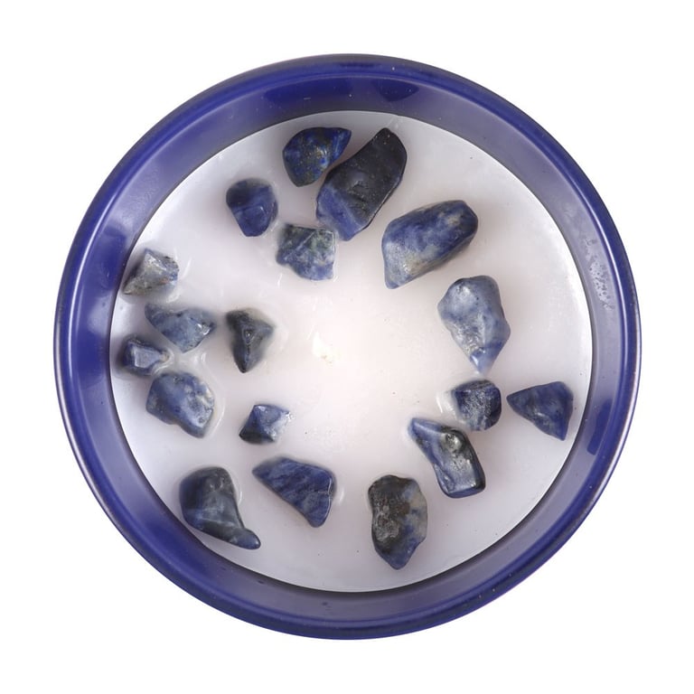 Taurus Amber & Vanilla Zodiac Candle - Spiritual Growth and Confidence Boost