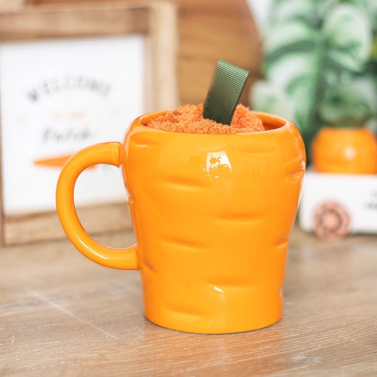 Carrot Shaped Mug and Socks Set - Vibrant Orange Gardening Gift Set