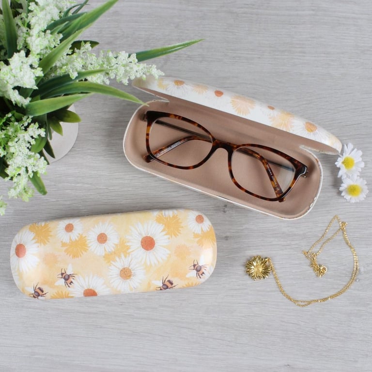 Bee And Daisy Portable Glasses Case with Cleaning Cloth and Stylish Storage