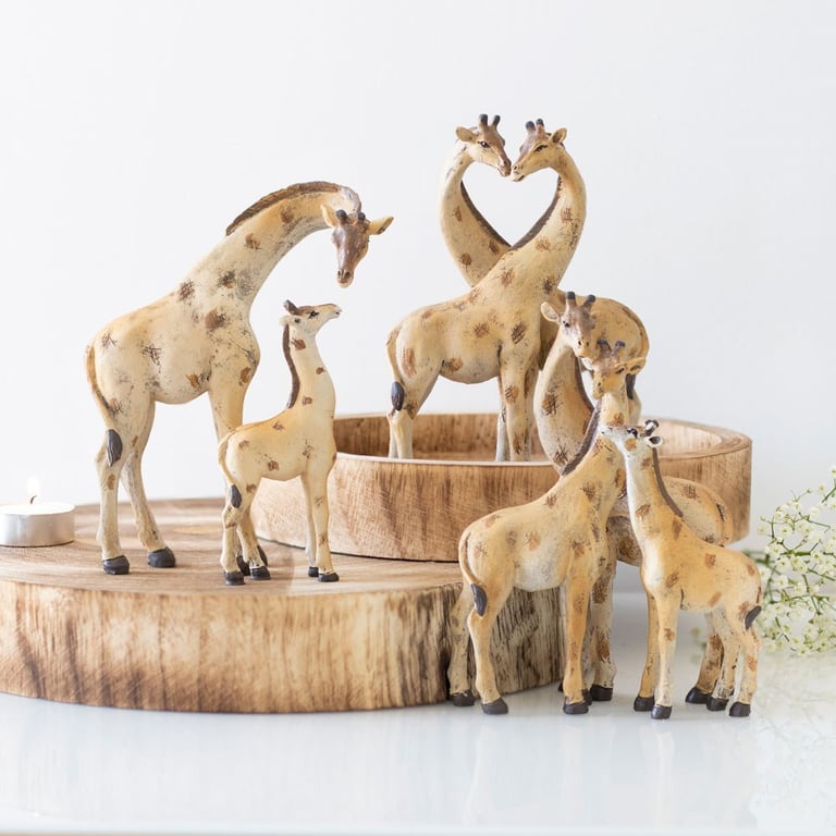 Spotted Giraffe Family Ornament - Home Decor Gift for Mother s Day