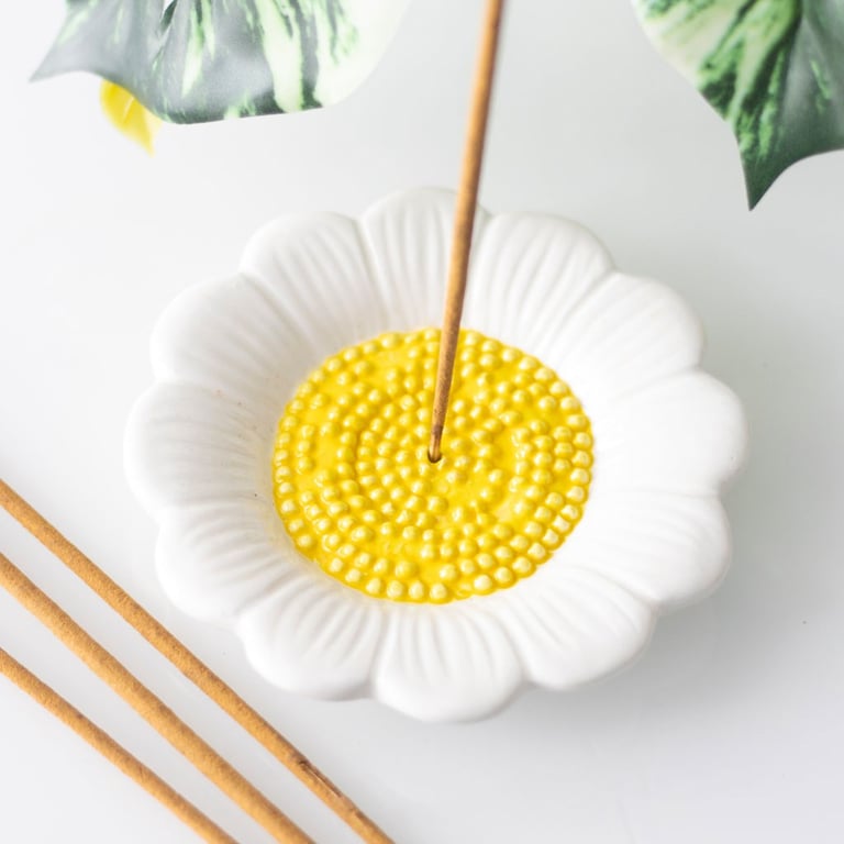 Ceramic Daisy Incense Holder with Ash Catcher for Home Decor