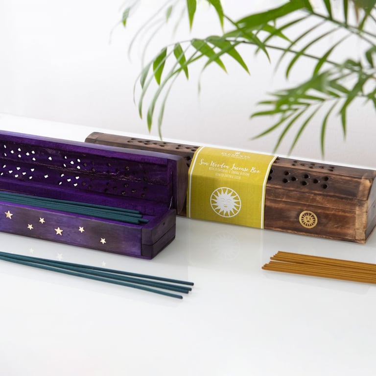 Sun Wooden Patchouli & Orange Incense Box Set - 10 Sticks in Mango Wood Holder