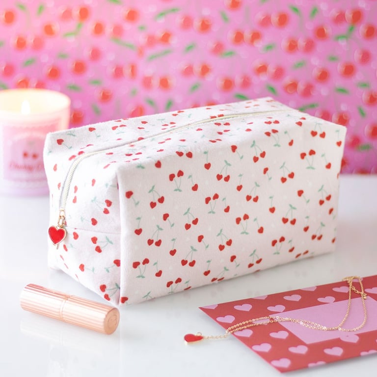 Heart Cherry Print Zippered Makeup Bag with Bathroom Organizer Functionality
