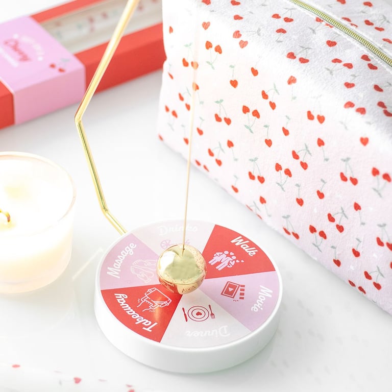 Date Night Pendulum Decision Maker - Instant Spontaneous Date Ideas for Couples