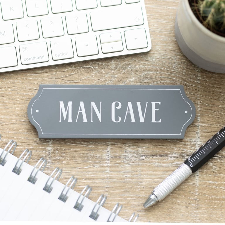 Vintage Man Cave Door Plaque - Perfect Father s Day Gift Decoration
