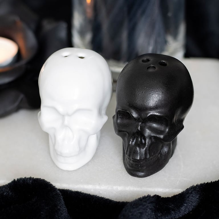 Black and White Skull Salt and Pepper Shakers - Halloween Tableware Conversation Starter Set