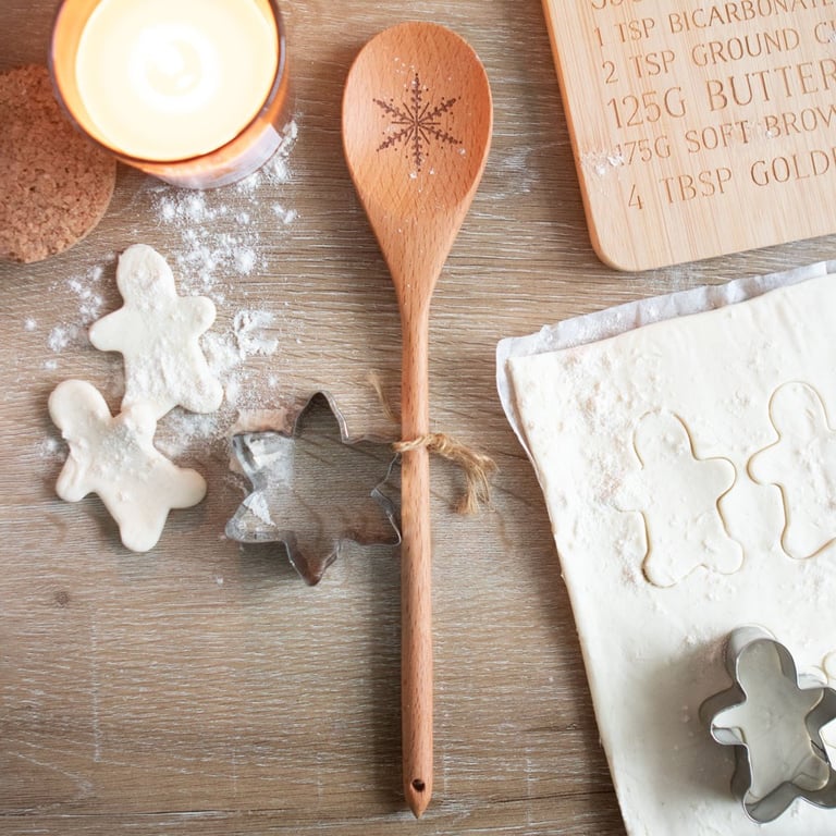 Snowflake Wooden Spoon Christmas Baking Set - Festive Kitchen Gift