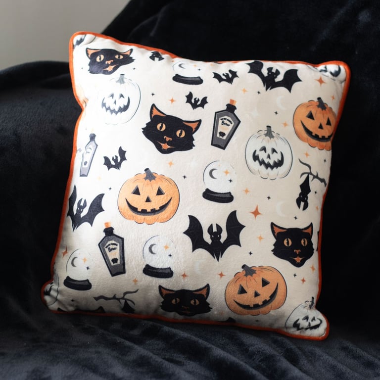 Vintage Halloween Cushion - 35cm Square Spooky Cat and Pumpkin Print Cushion for Home Decor