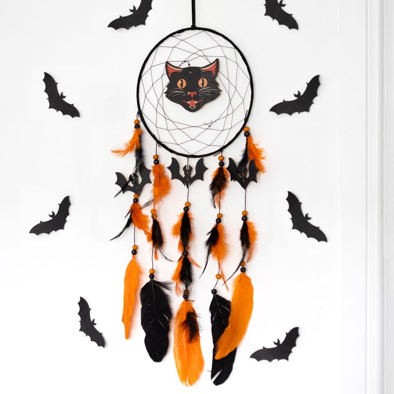 Black Cat Halloween Dreamcatcher - Spooky Home Decoration with Bat Details and Mysterious Feline Centre