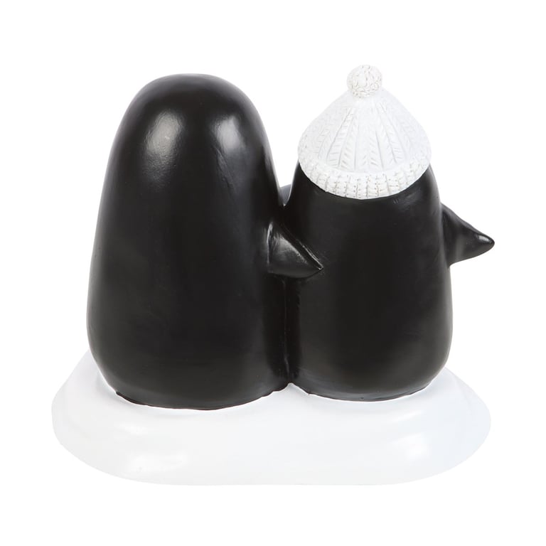 Penguin Family Resin Winter Decor Ornament