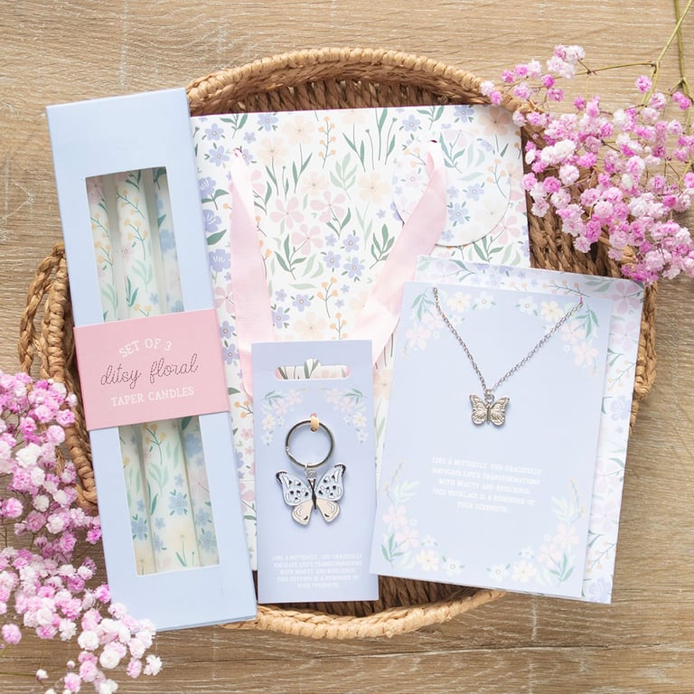 Elegant Silver Butterfly Keyring - Metal Bag Accessory with Strength Reminder