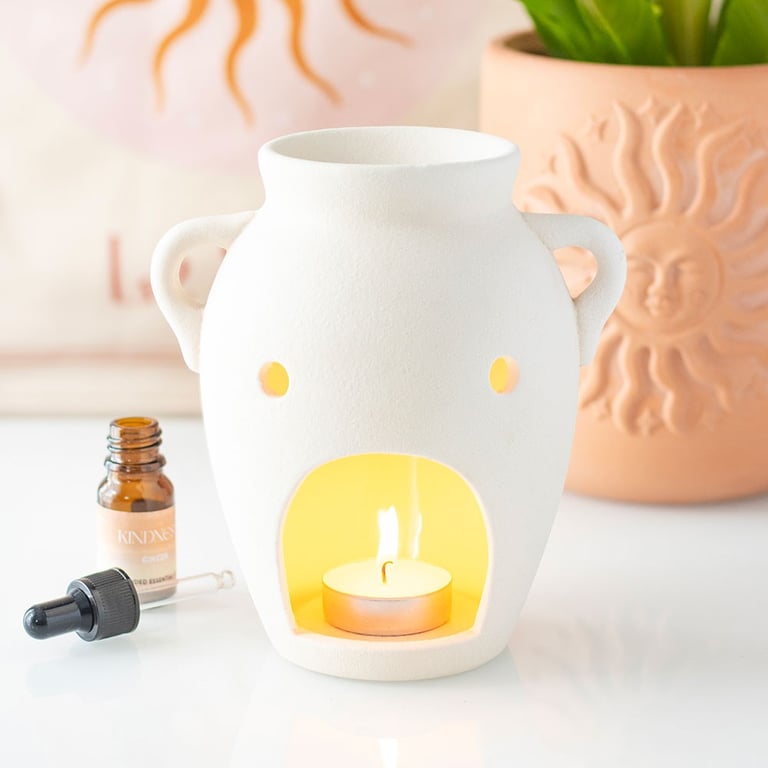 Elegant Urn-Style Oil Burner and Wax Warmer for Home Relaxation