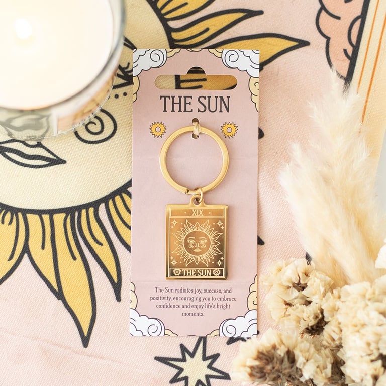 The Sun Vintage Tarot Keyring - Gold-Tone Tarot Card Design Keychain