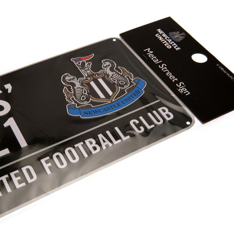 Newcastle United FC Colour Street Sign - Gloss Metal Wall Decoration, Home Stadium Sign