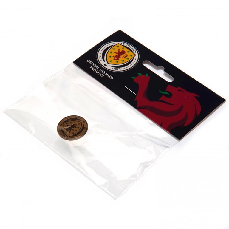 Scottish FA Antique Gold Crest Pin Badge - Die Stamped Design & Metal Alloy Finish