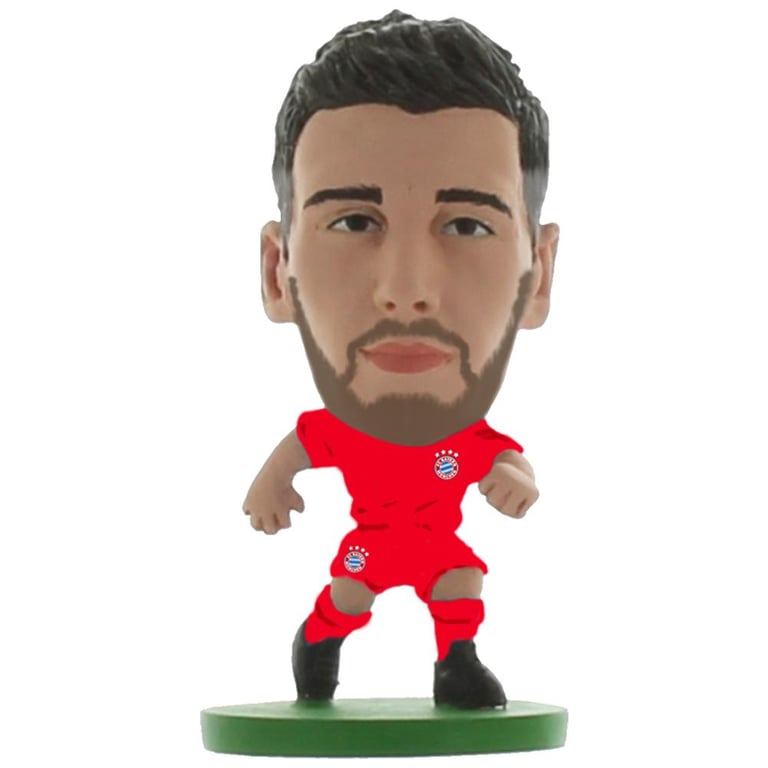FC Bayern Munich SoccerStarz Leon Goretzka Collectible Figure in Classic Home Kit