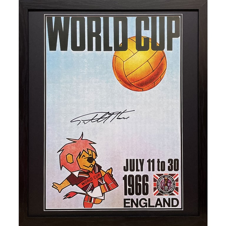 England FA 1966 Sir Geoff Hurst Signed Framed Print - Authentic Retro Football Art Memorabilia