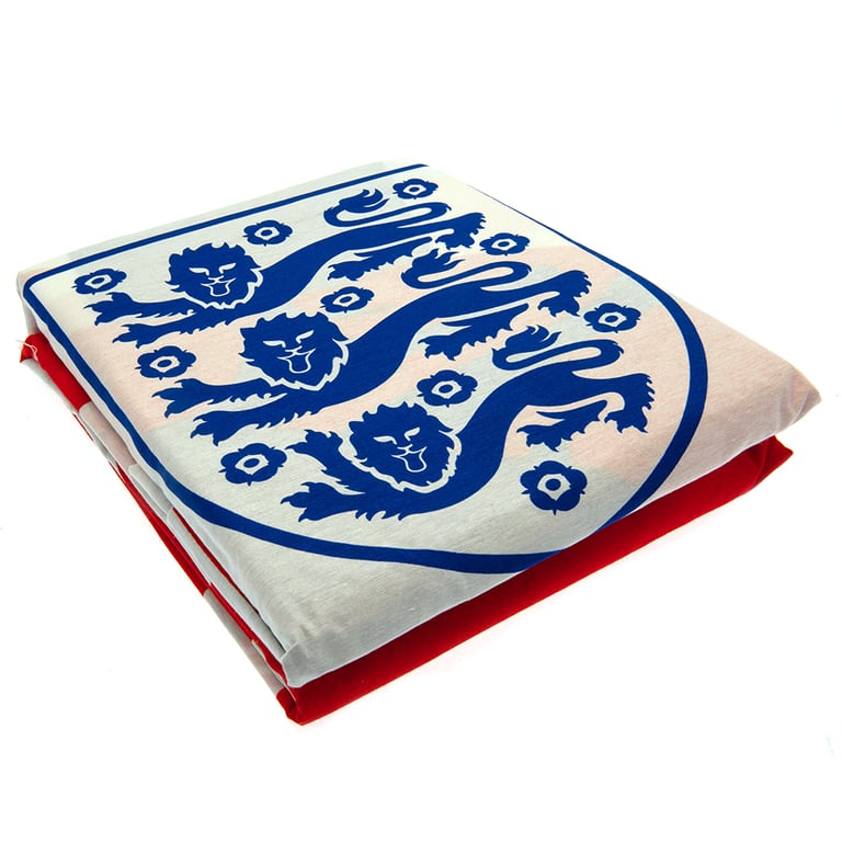 England FA Double Duvet Set - Reversible 3 Lions Design with Crest Pillowcases